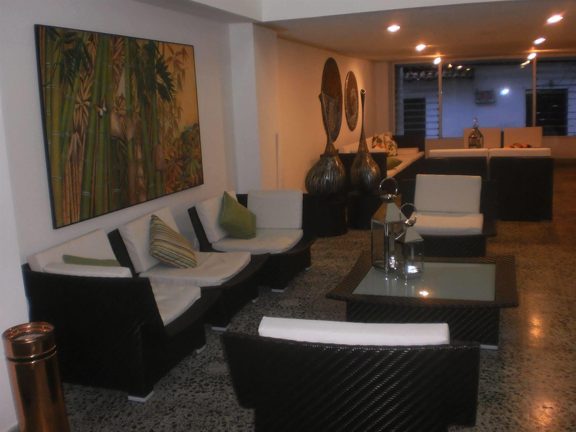 Hotel Don Gregorio Картаґо Екстер'єр фото