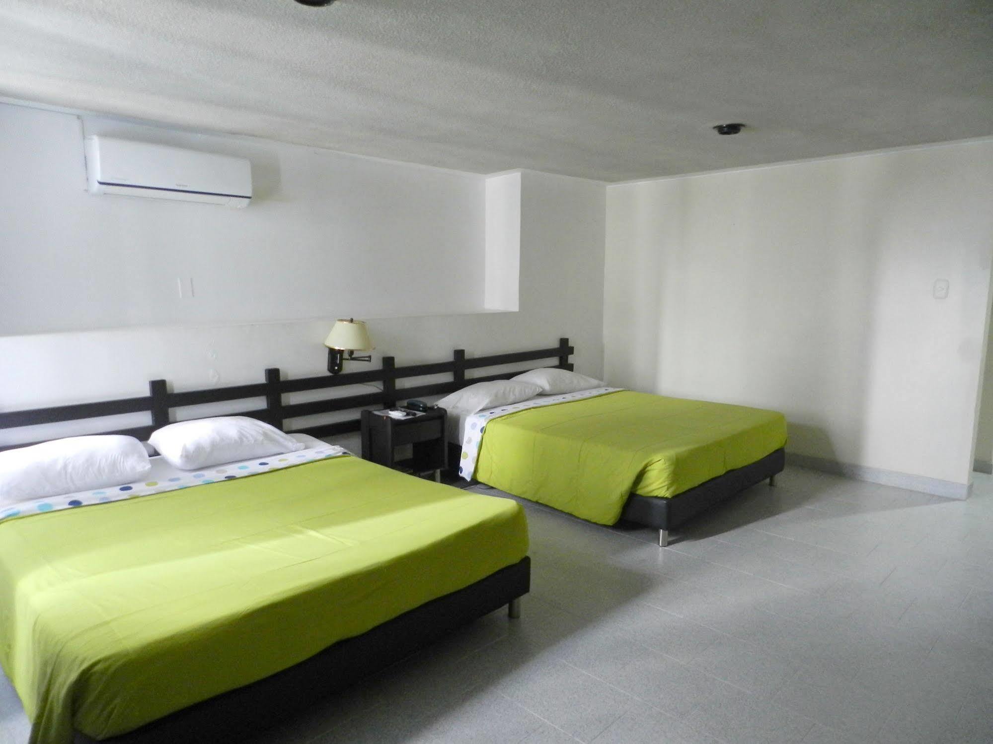 Hotel Don Gregorio Картаґо Екстер'єр фото